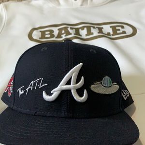 New era fitted cap ATL